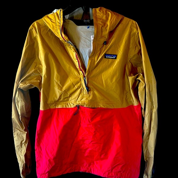 Patagonia Other - Patagonia men’s color block 1/4 zip pullover rain jacket small